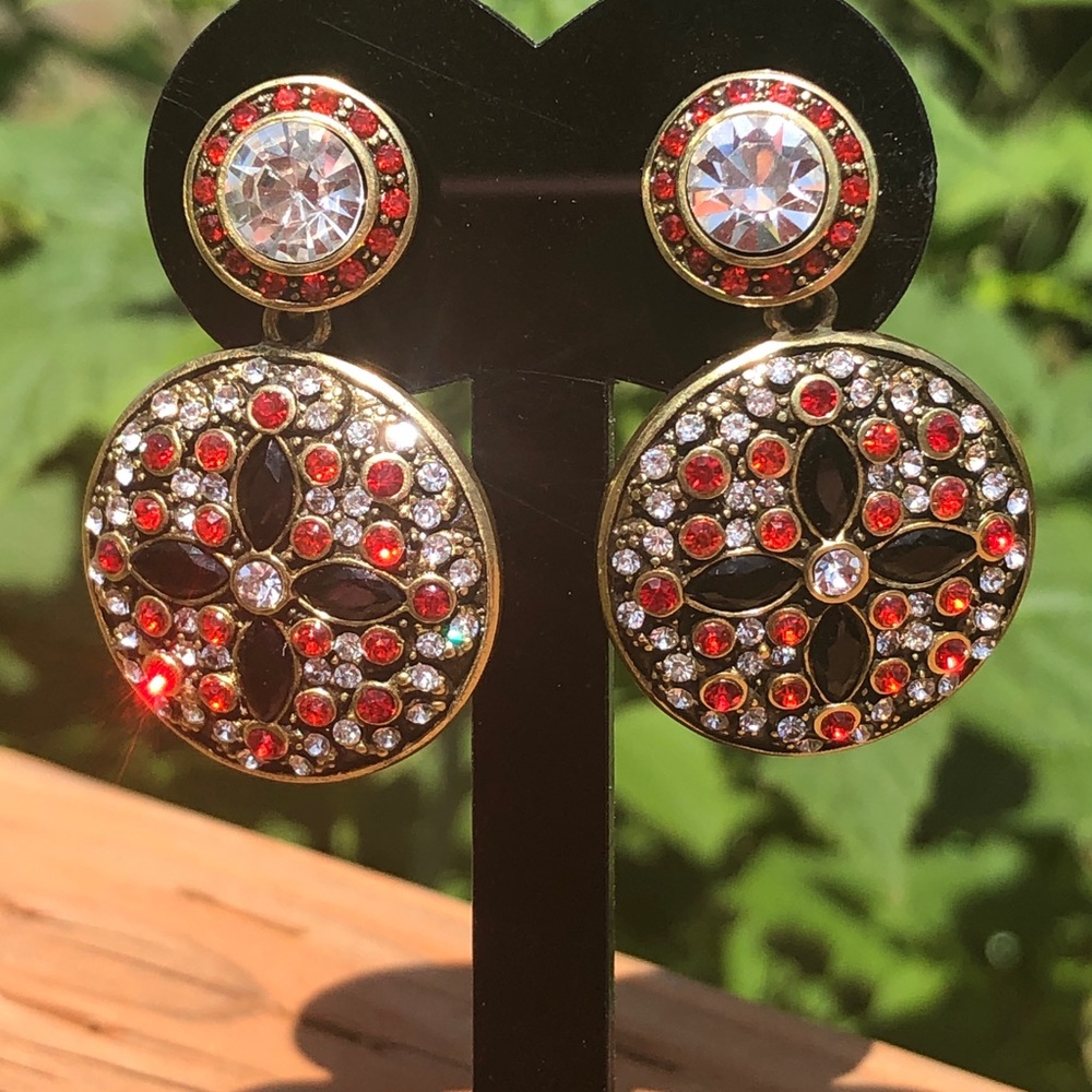 Heidi Daus PIERCED “Timing Is Everything” dangle earrings EUC